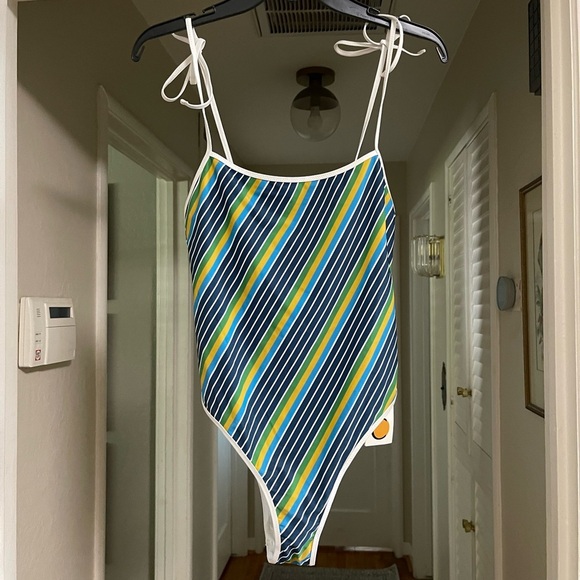 NWT TROPIC OF C COSMO ONE-PIECE - Picture 3 of 10